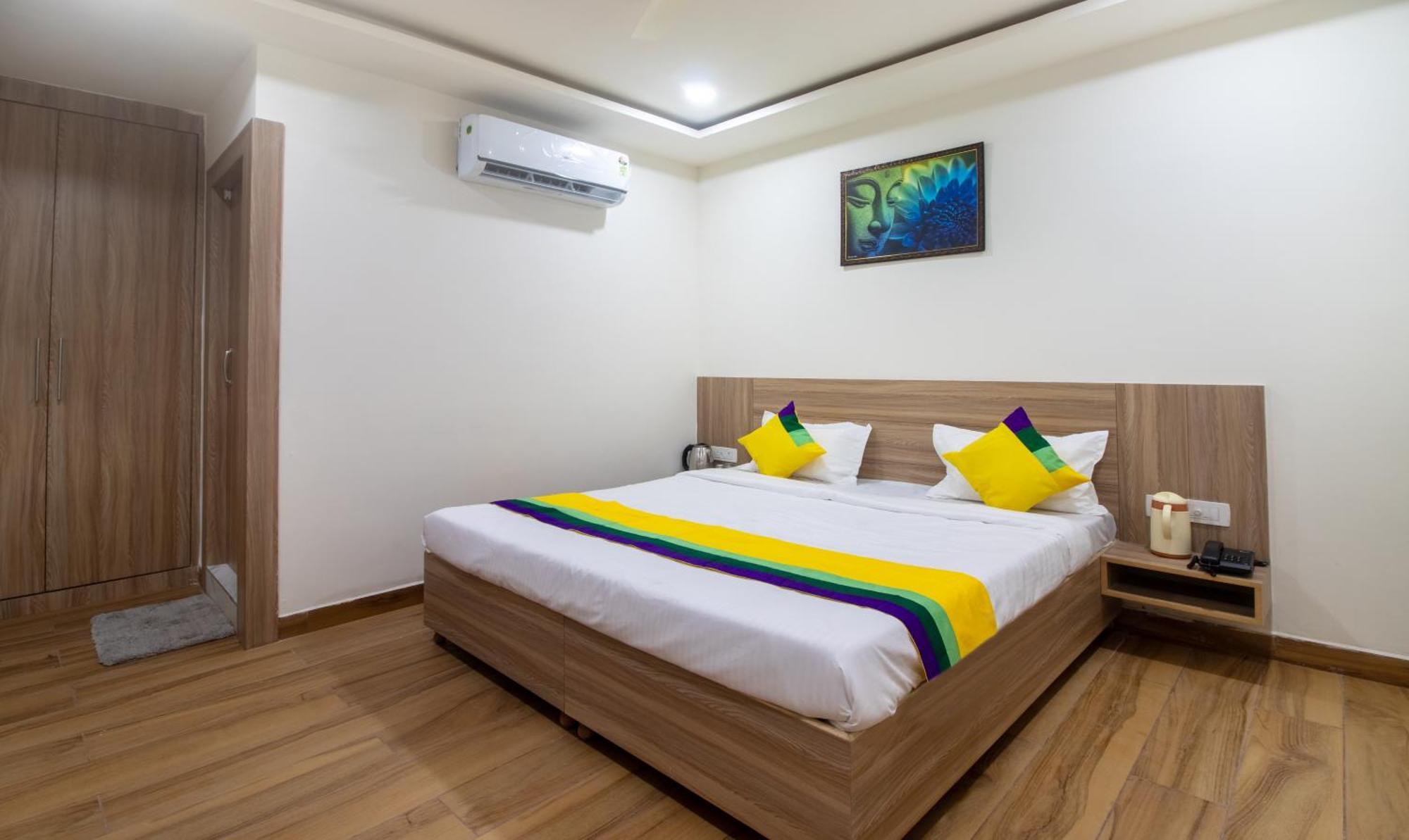 Itsy Hotels Krishna Residency, Govardhan Chauraha มถุรา ภายนอก รูปภาพ